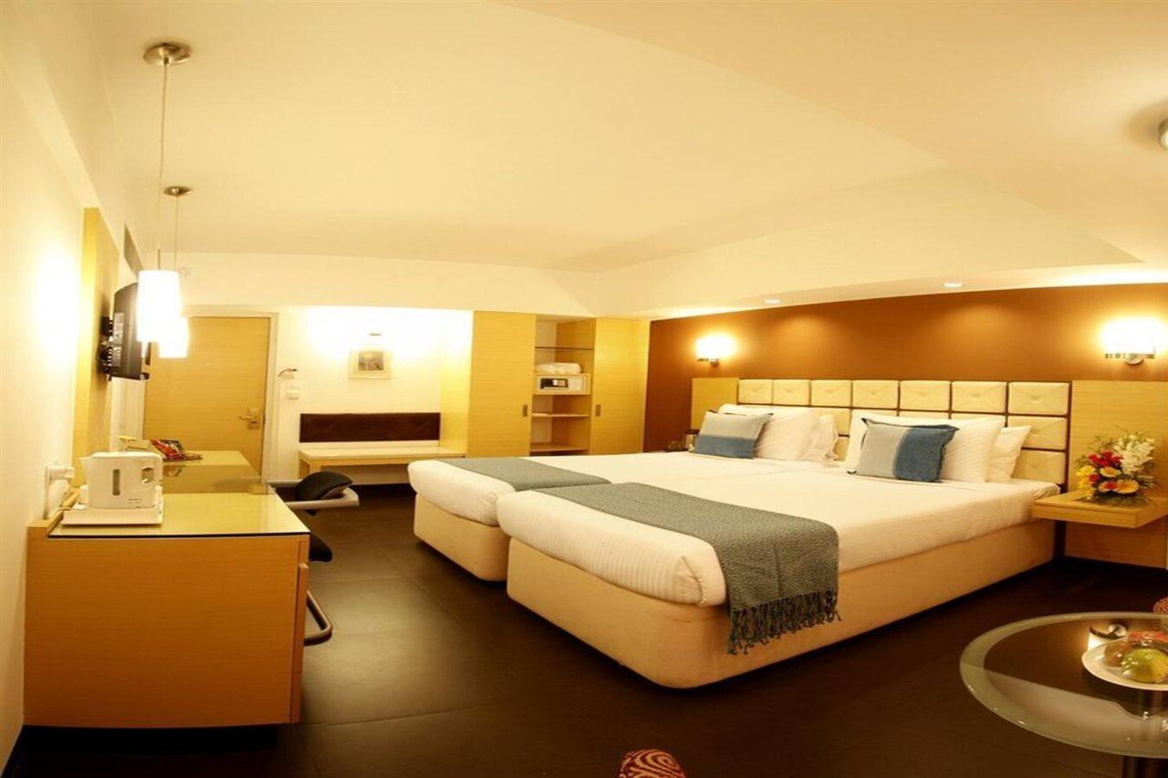 Hotel Sagar Plaza City Centre Pune Dış mekan fotoğraf