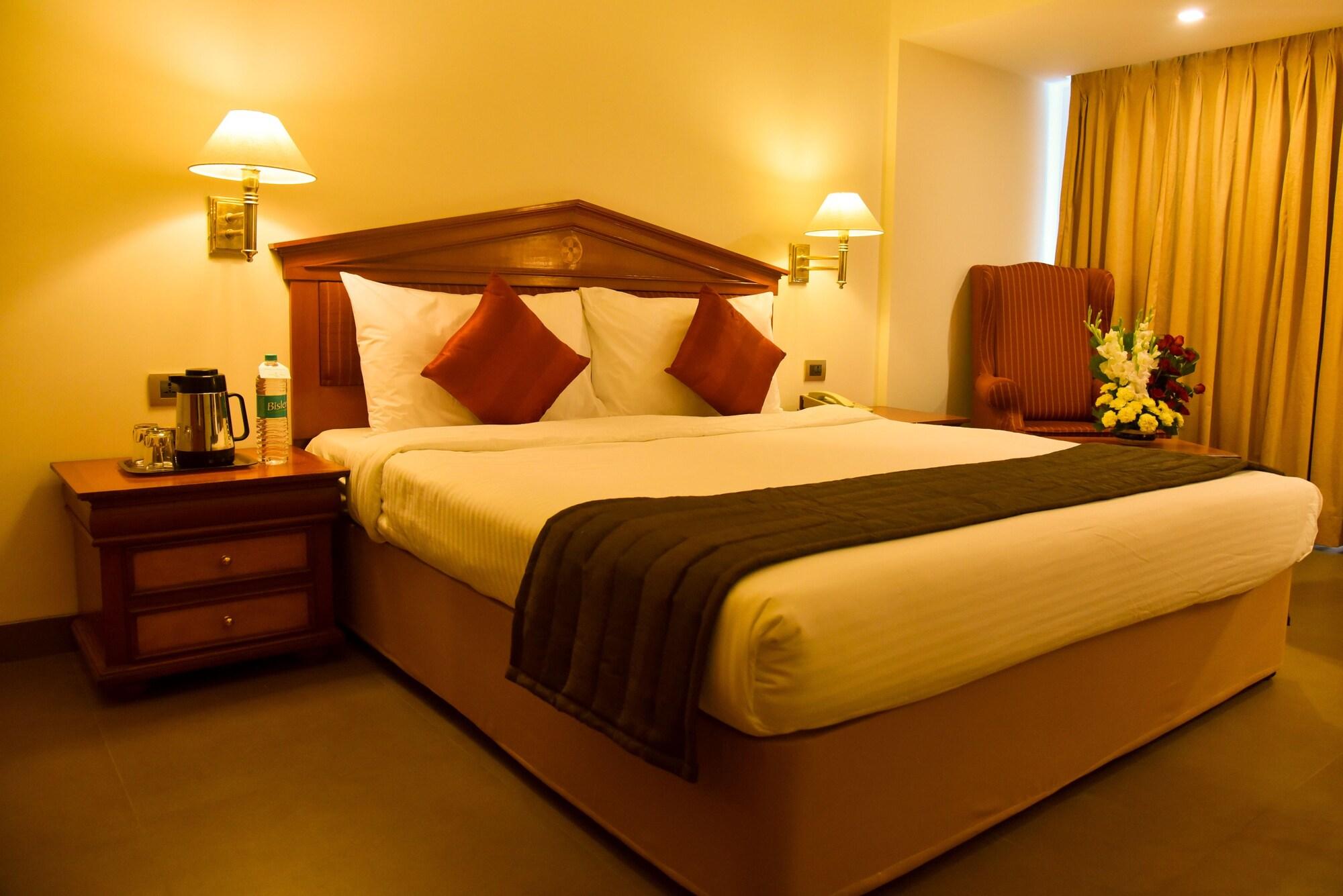 Hotel Sagar Plaza City Centre Pune Dış mekan fotoğraf