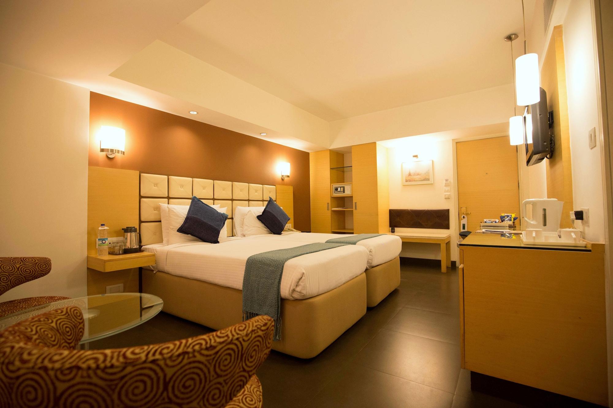 Hotel Sagar Plaza City Centre Pune Dış mekan fotoğraf