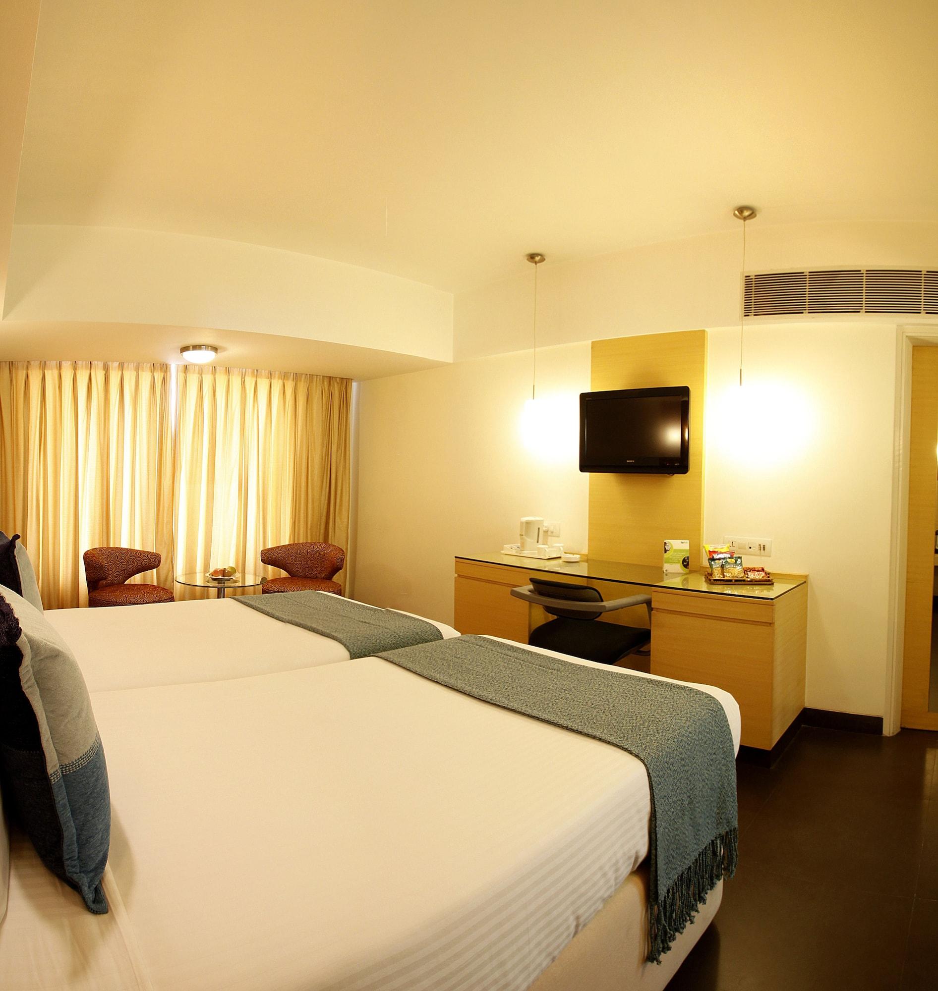 Hotel Sagar Plaza City Centre Pune Dış mekan fotoğraf