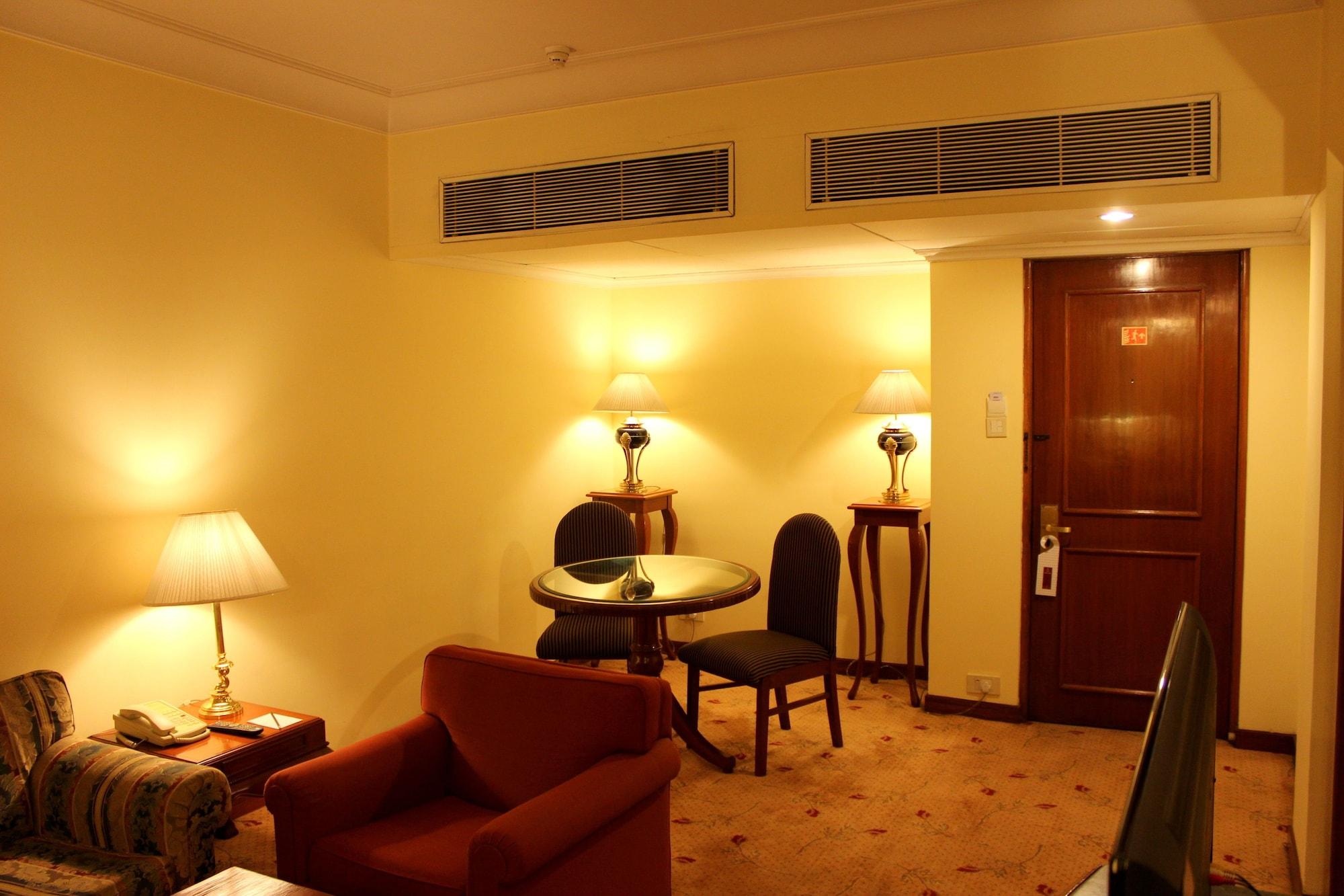 Hotel Sagar Plaza City Centre Pune Dış mekan fotoğraf