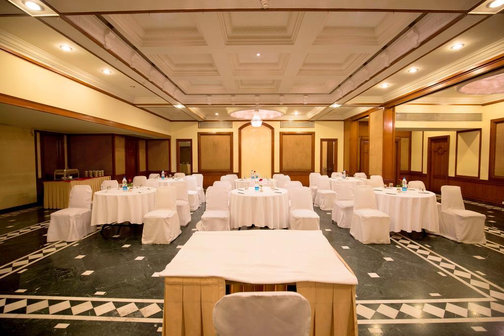 Hotel Sagar Plaza City Centre Pune Dış mekan fotoğraf