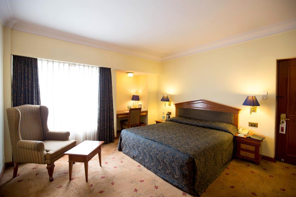 Hotel Sagar Plaza City Centre Pune Oda fotoğraf