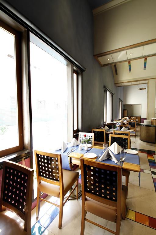 Hotel Sagar Plaza City Centre Pune Dış mekan fotoğraf