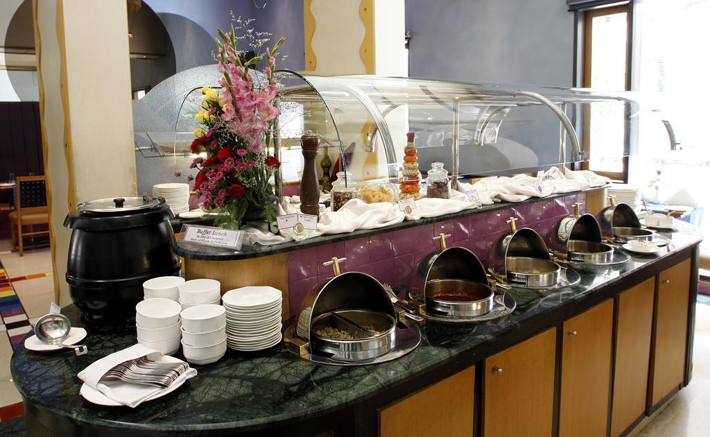 Hotel Sagar Plaza City Centre Pune Dış mekan fotoğraf