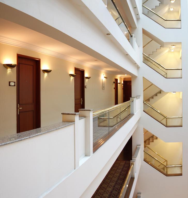 Hotel Sagar Plaza City Centre Pune Dış mekan fotoğraf