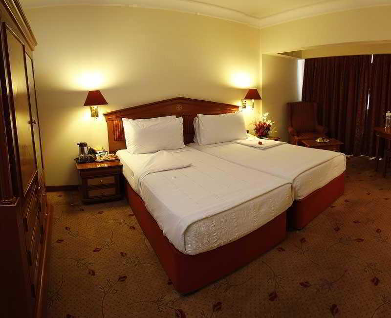 Hotel Sagar Plaza City Centre Pune Dış mekan fotoğraf