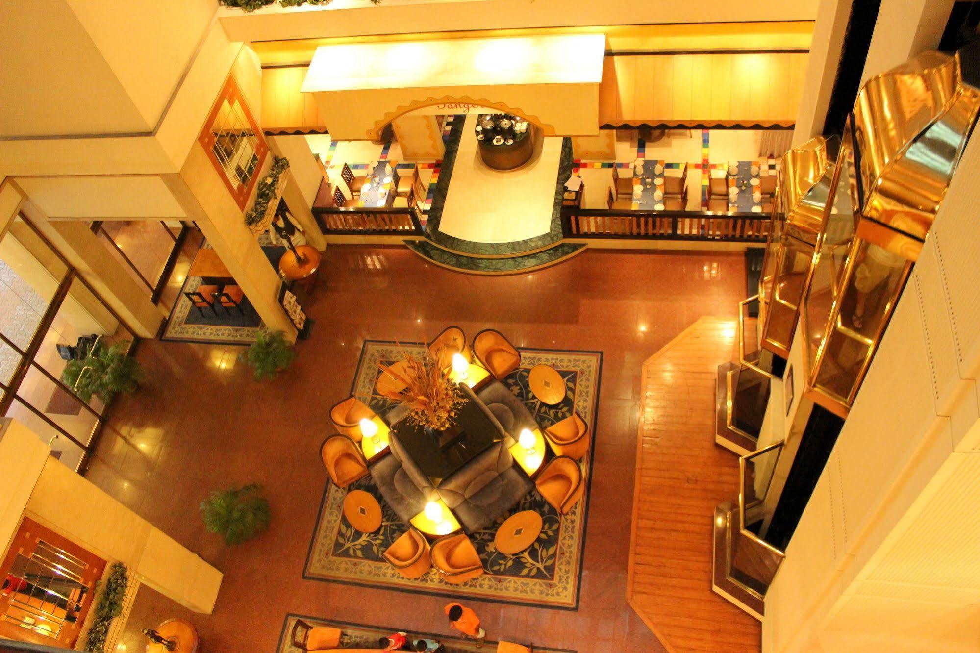Hotel Sagar Plaza City Centre Pune Dış mekan fotoğraf