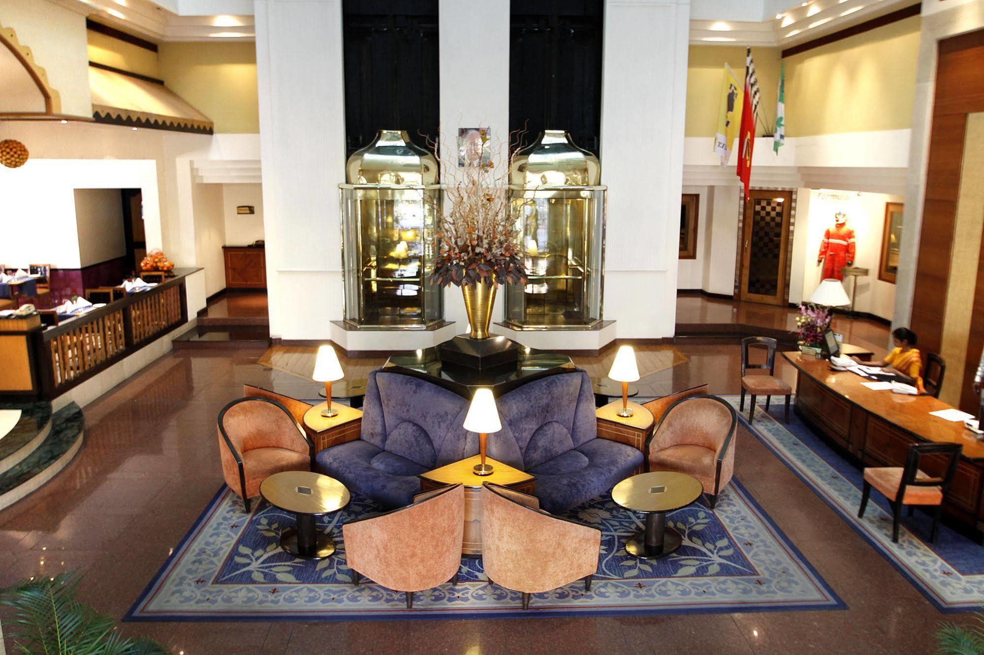 Hotel Sagar Plaza City Centre Pune İç mekan fotoğraf